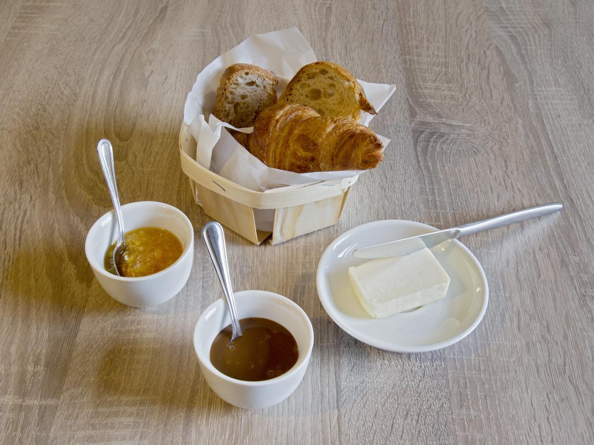 拉吉约勒 La Ba酒店 外观 照片